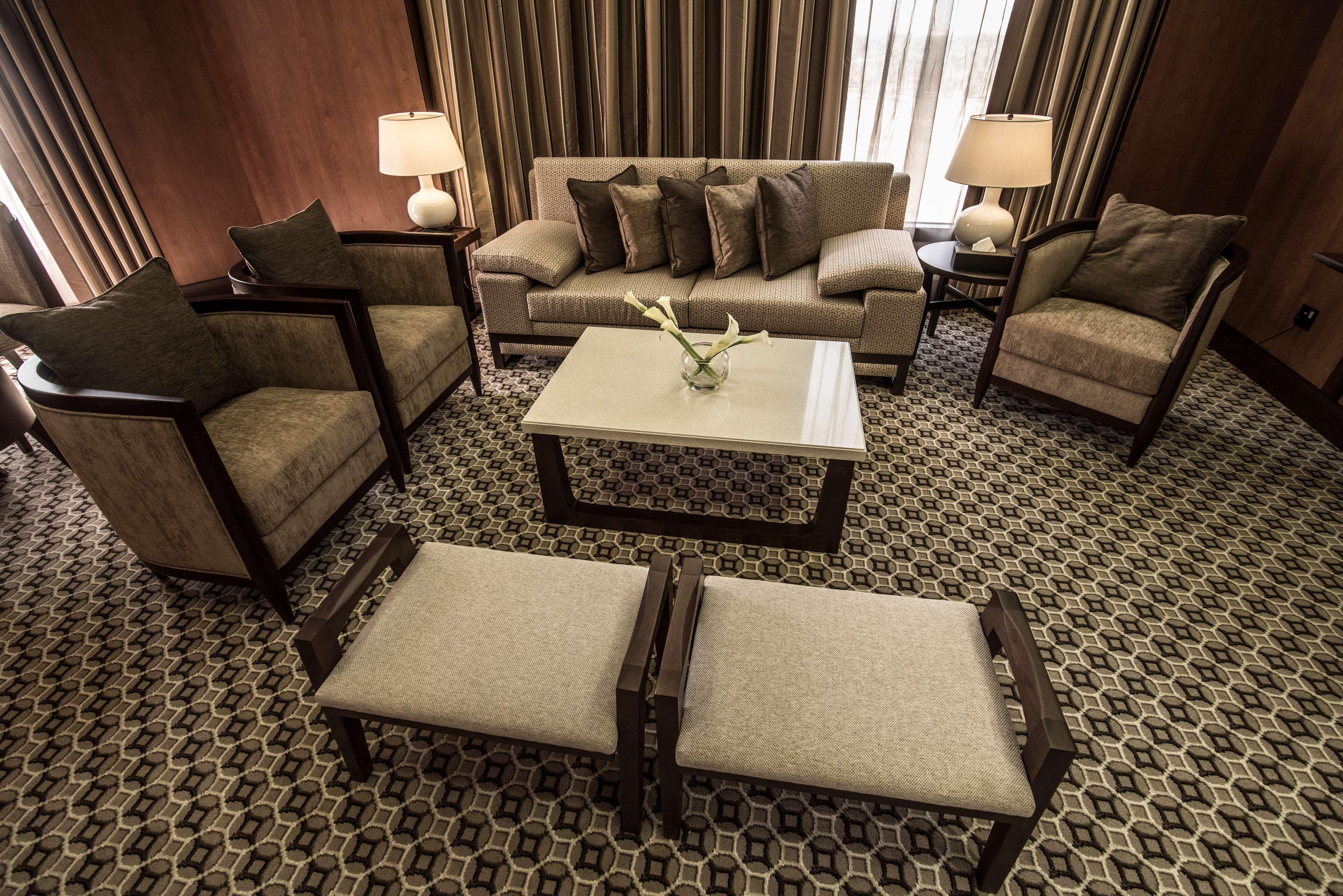 Ayla Grand Hotel al-Ain Exterior foto A 3D rendering of a living room