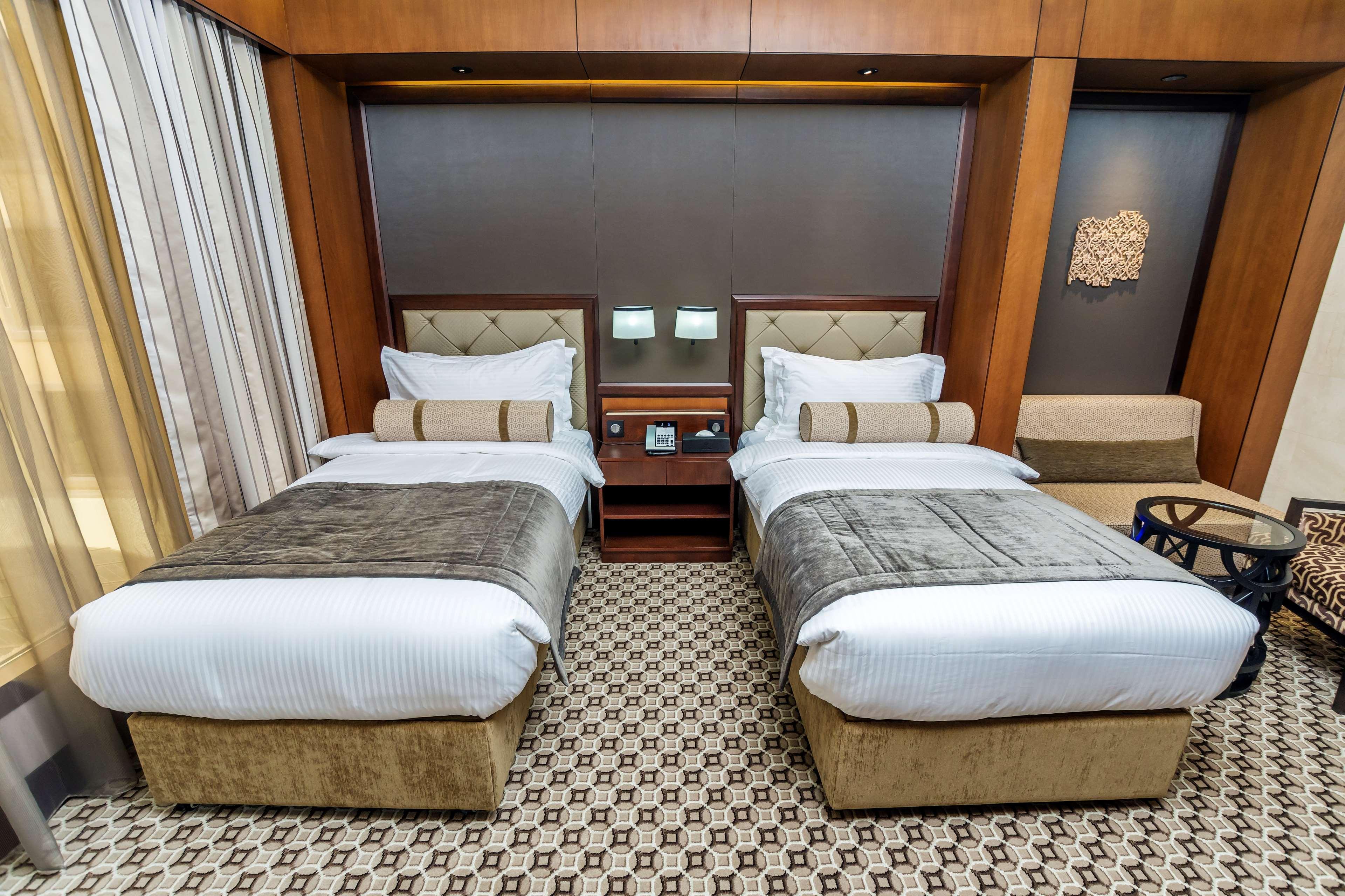 Ayla Grand Hotel al-Ain Exterior foto Deluxe Twin Room