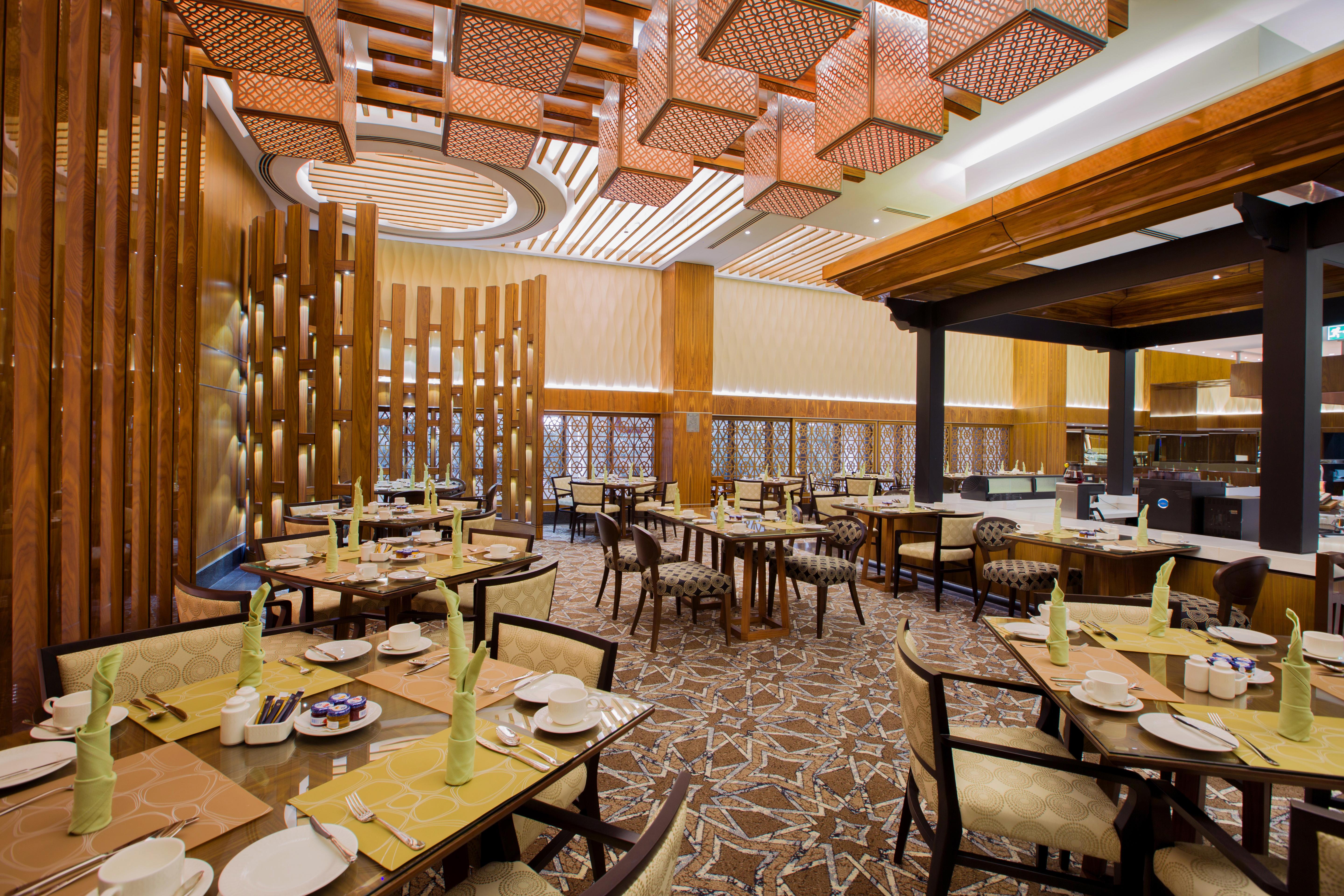 Ayla Grand Hotel al-Ain Exterior foto The restaurant
