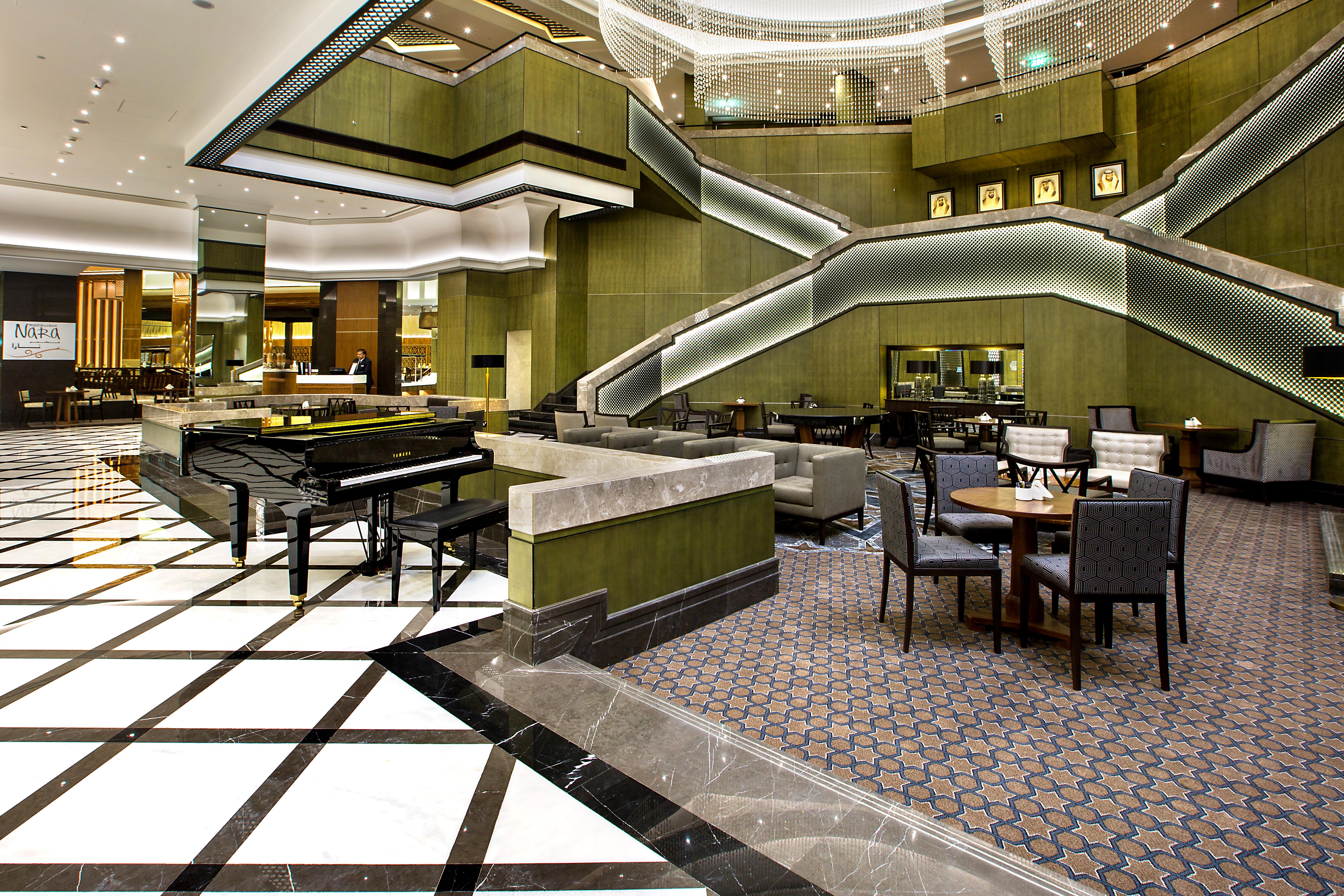Ayla Grand Hotel al-Ain Exterior foto The lobby of the hotel