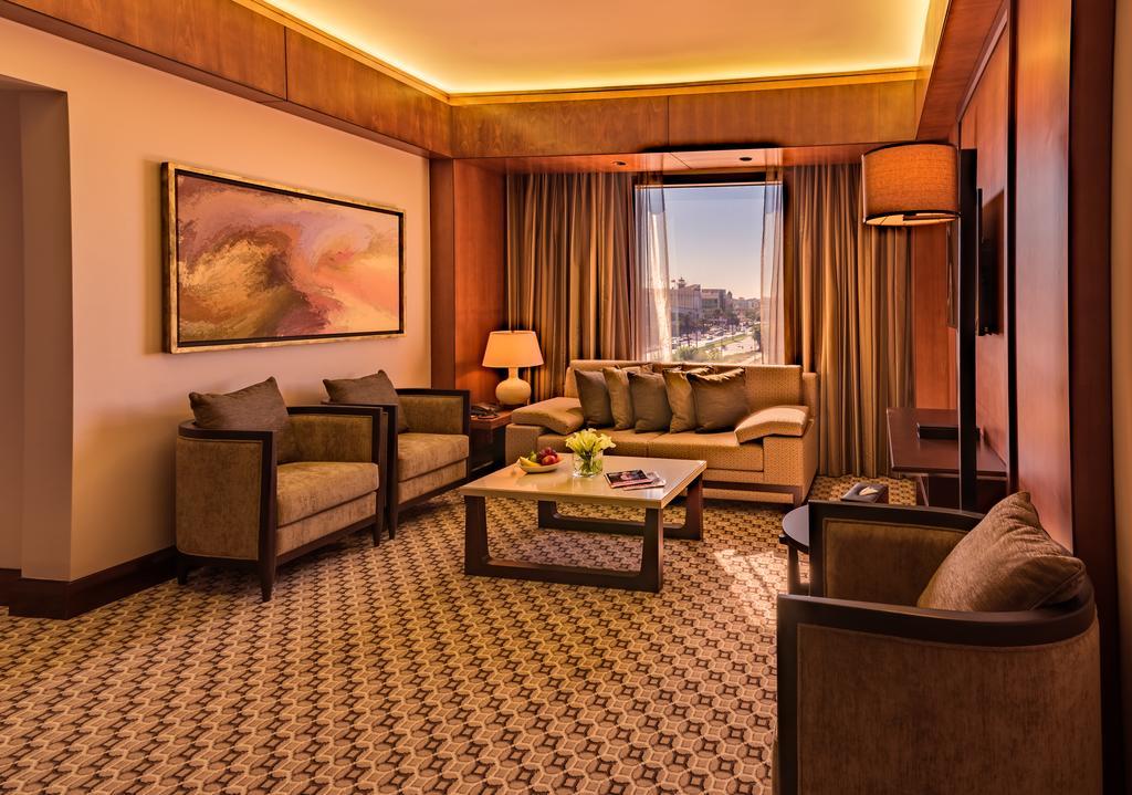 Ayla Grand Hotel al-Ain Exterior foto A suite at the Ritz-Carlton, Dubai
